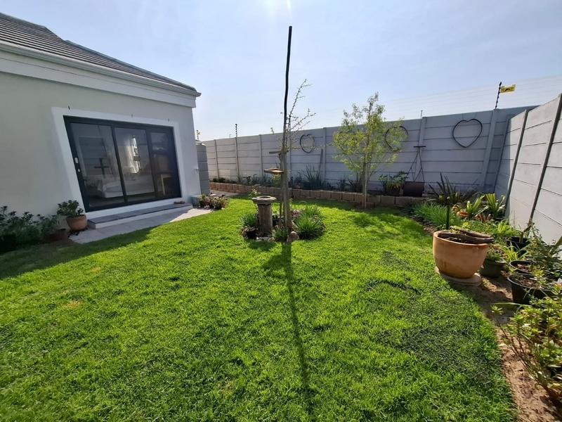 3 Bedroom Property for Sale in Sunningdale Western Cape